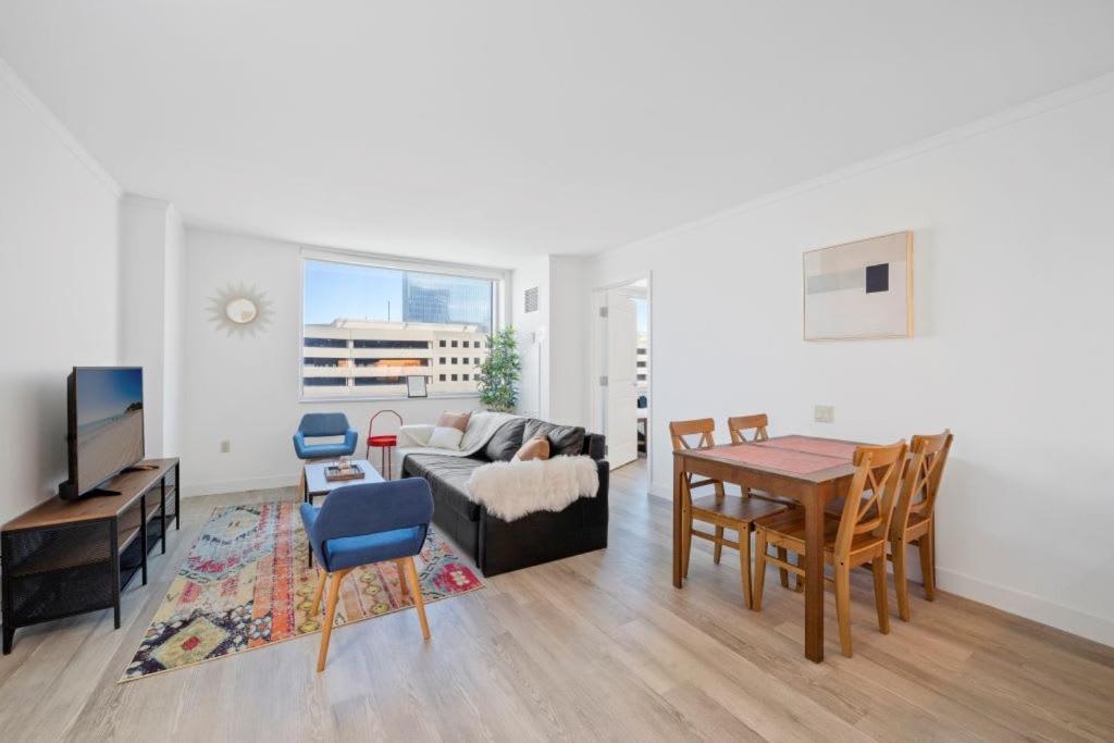 2Br 3Ba Beachfront Rental In Town Cozysuites 애틀랜틱시티 외부 사진